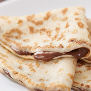 Clătite cu Nutella și frișcă 
