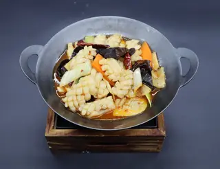 311. Piccola padella fai da te con calamari