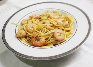 Salsa De Ajo Y Gambas