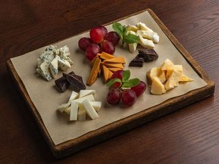 Дошка Європейських сирів (280g)