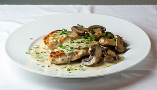 Escalop pui cu ciuperci