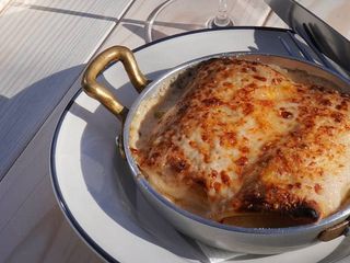 Налисники запечені з кроликом та грибами