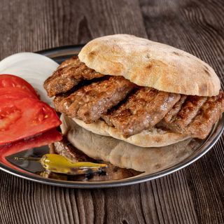 Голяма Порция Чевапи (340г)