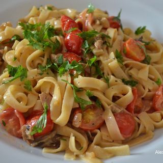 TAGLIATELLE CU HRIBI DE POST