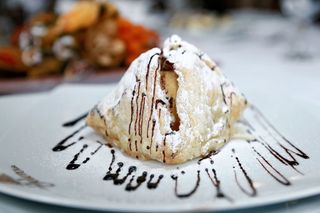 Măr copt în foaie de ștrudel - 1buc.