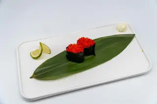 71 - Tobiko, Bocconcino Di Riso Guarnito Con Uova Di Pesce Volante