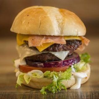 Hamburguesa Doble Gouda