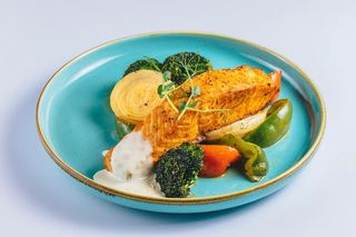 Стейк из семги с овощами (450 гр.)