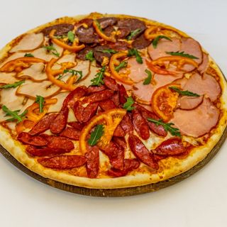 ПіцаСімейна (820г)