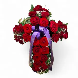 Croce di fiori per funerale