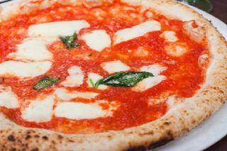 Pizza margherita