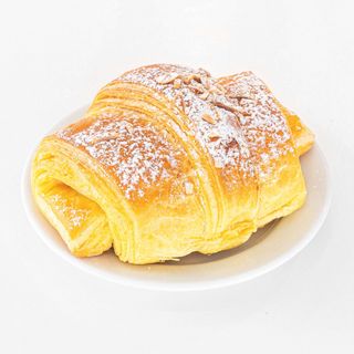 Croissant com Doce de Ovos