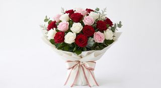 Bouquet di Rose Rosse, Rosa e Bianche Premium