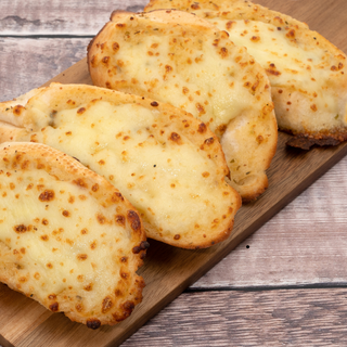 Cheesy Garlic Bread 