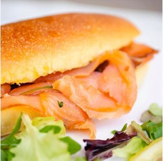 Panino salmone, olio e limone