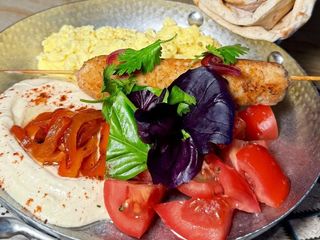 Скрембл з кебабом креветками (550g)
