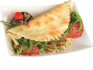 13. Spianata salame form insalata