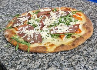 Pizza estiva + lattina pepsy