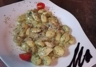 Njoke sa piletinom i spanaćem