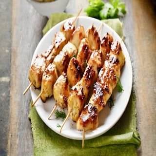 Mali pileći ražnjići