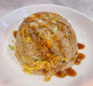 Riso alla piastra con verdure miste