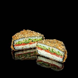 Суші-Бургер з лососем