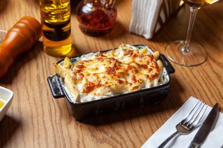 Penne al forno cu pui 