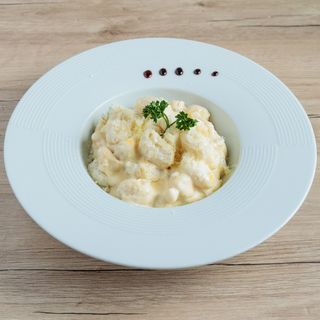 Njoke sa 4 vrste sira i piletinom