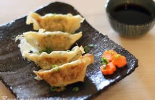 207. Gyoza De Pollo 