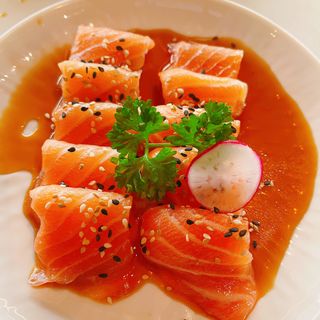 90. Carpaccio sake - 9 pezzi