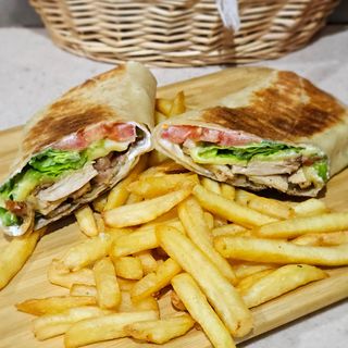 Tortilla sa pilećim batakom 500gr