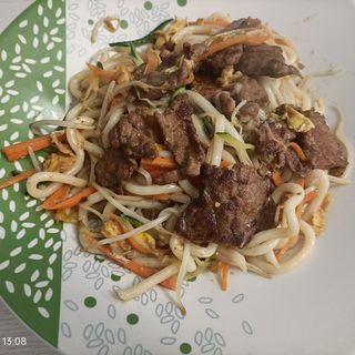 510, yaki udon con vitello