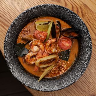 Том ям з морепродуктами (460г)