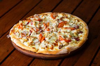 Піца Біле Куряча