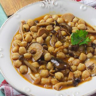 Garbanzos con setas