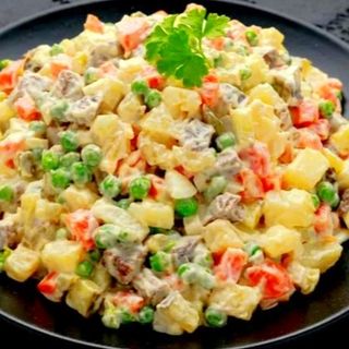 Olivier  with chicken/სალათი ოლივიე ქათმის ფილეთ/Салат оливье с курин.филе.