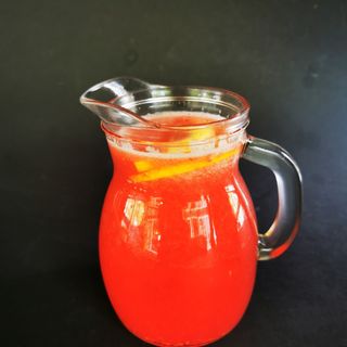 Малина Лимонада газирана вода 1л