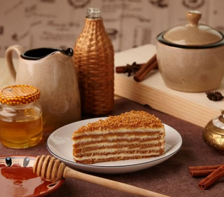 Пироженое Медовый