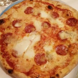 Pizza zola e salame