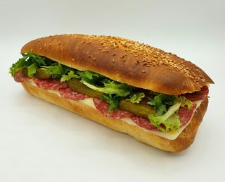 Sandwich salam de sibiu