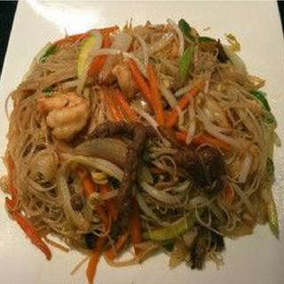 Fideos Chinos Fritos "Tres Delicias"