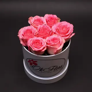 Cutie Mică Albă cu Trandafiri Roz