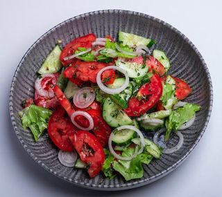 Свежий салат