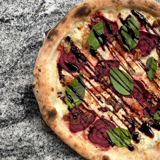 PIZZA CAPRINO RAPANELLA