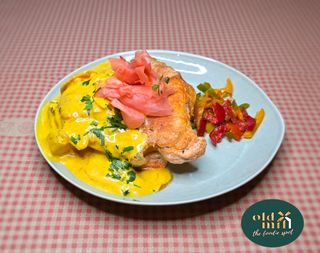 Cotlet porc sos Curry si legume..