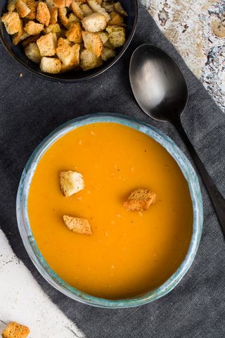 Supa crema de legume cu crutoane