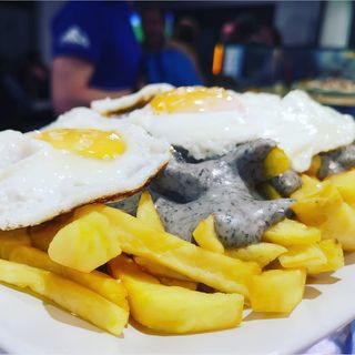 Huevos Rotos Tartufata
