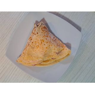 Palačinka sa šunkom, sirom, pečenicom i pavlakom