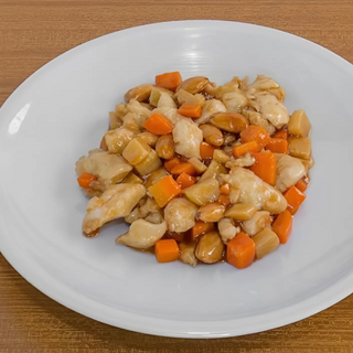 25 Pollo con mandorle