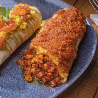 Burrito di pollo e chorizo